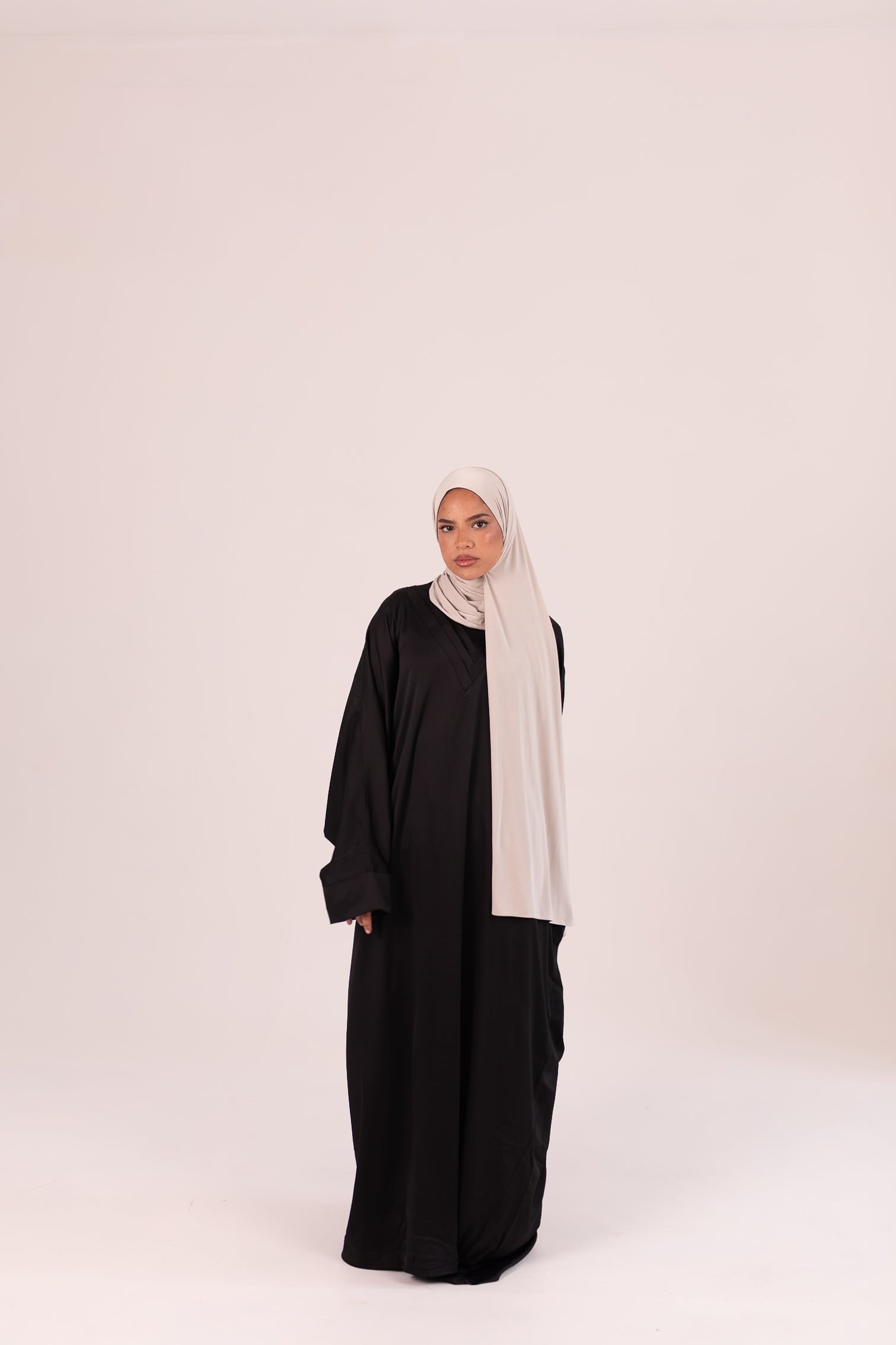 CORE NOIR ABAYA