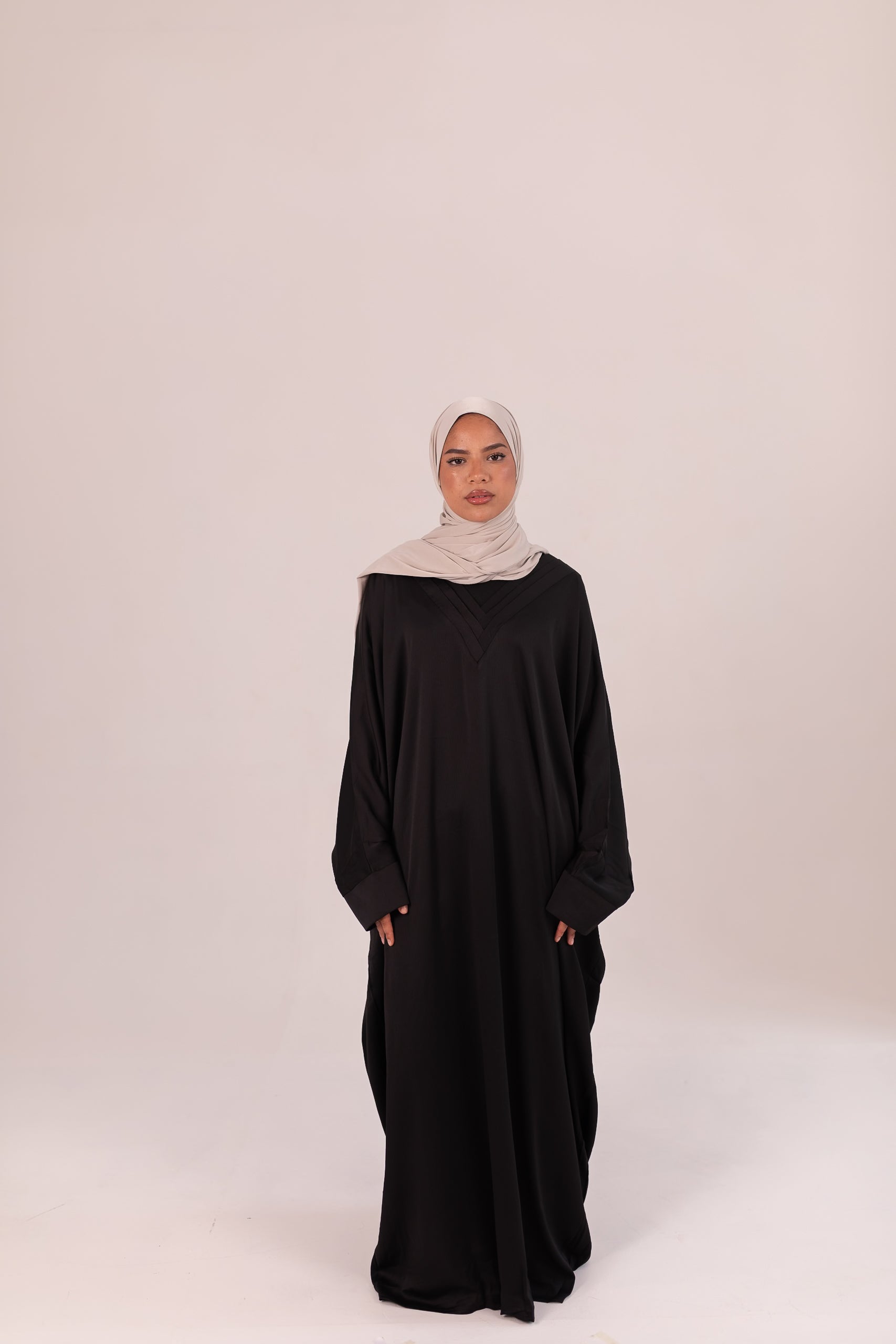 CORE NOIR ABAYA