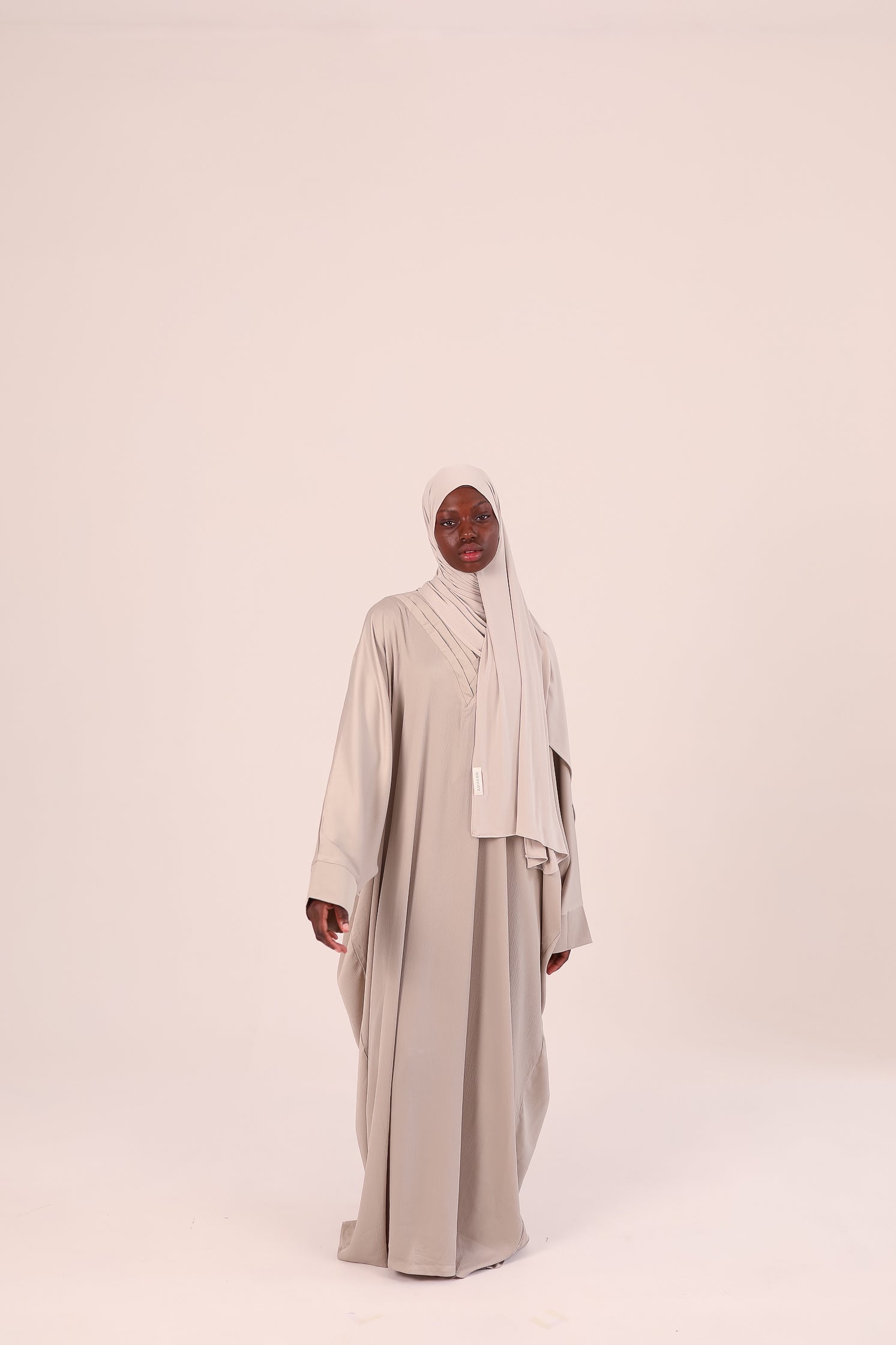 CORE SAND ABAYA
