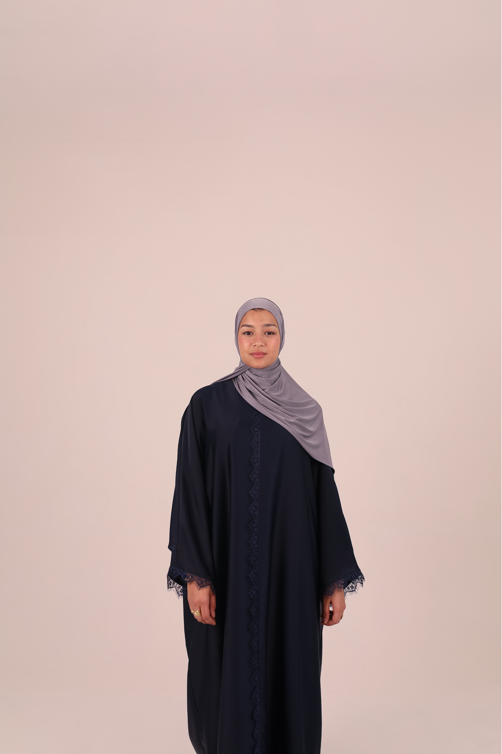 NAVY LACE ABAYA