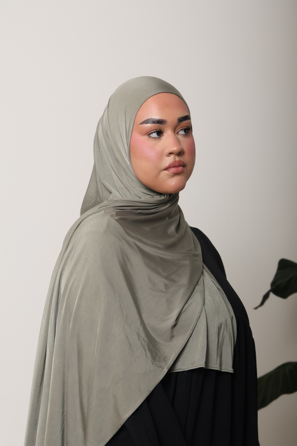 OLIVE GREY