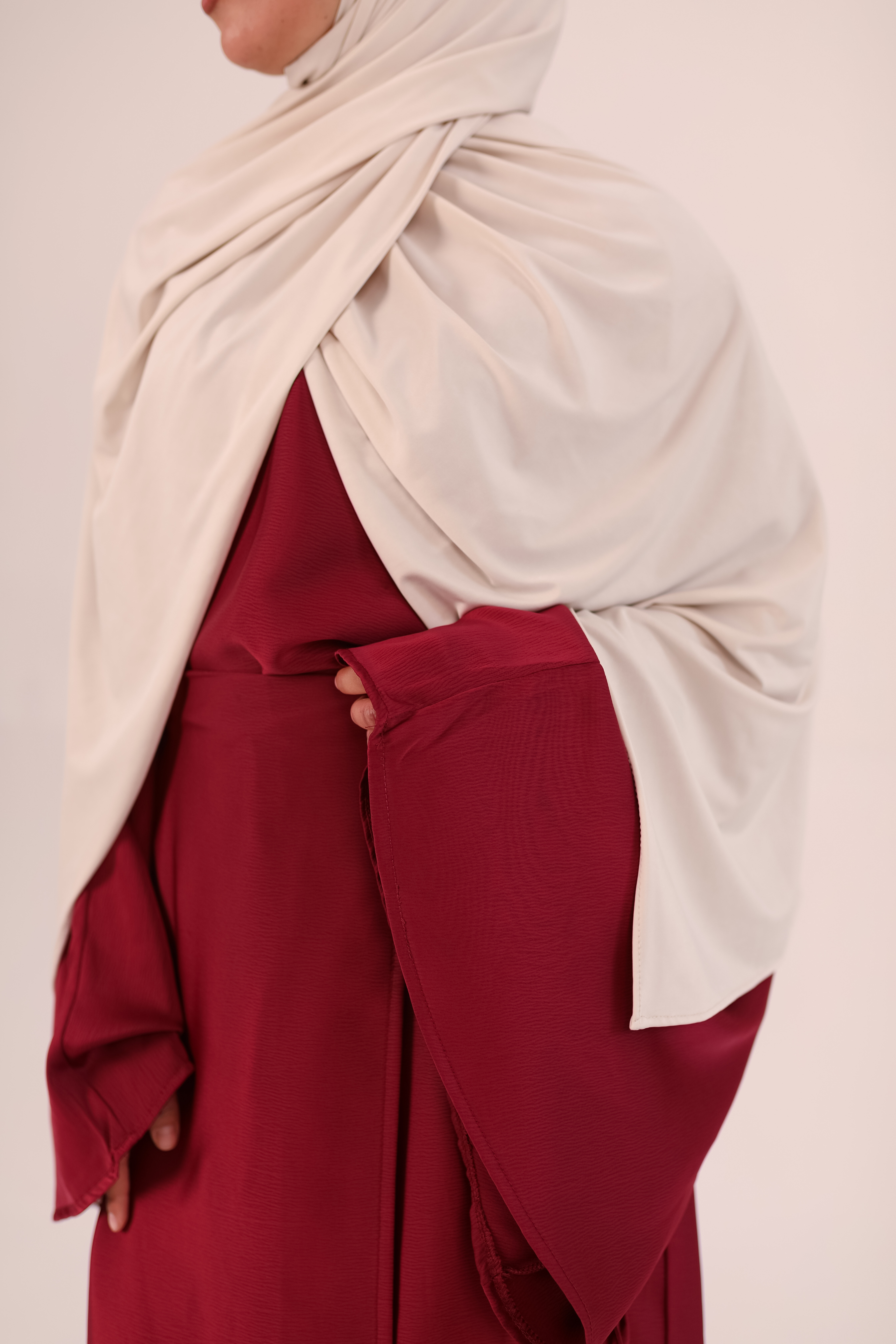 RUBY DRAPE ABAYA